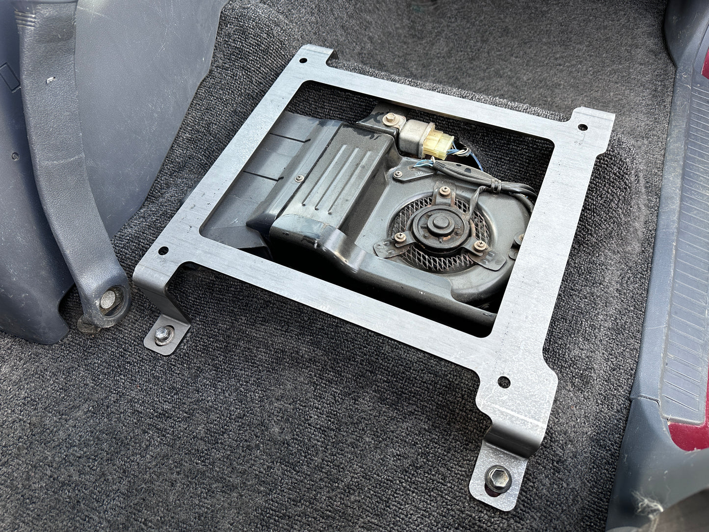 Rugged Overland Exclusive: Caballo Classic Front Bucket Seats for 80 Series (1991–1997)