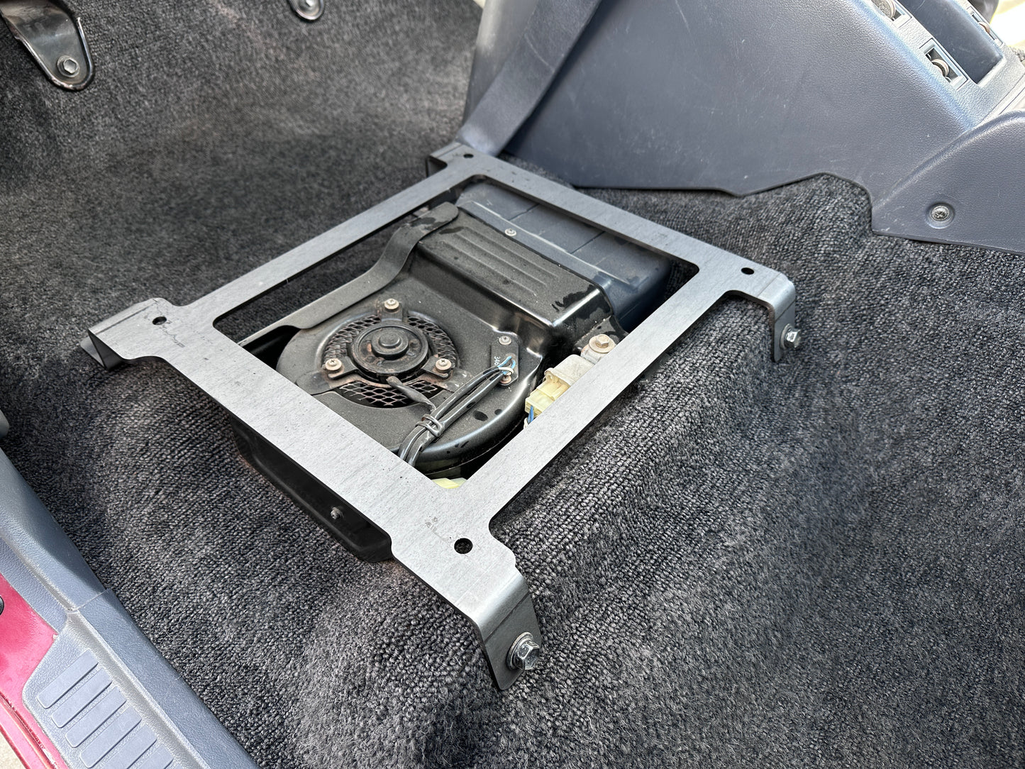 Rugged Overland Exclusive: Caballo Classic Front Bucket Seats for 80 Series (1991–1997)